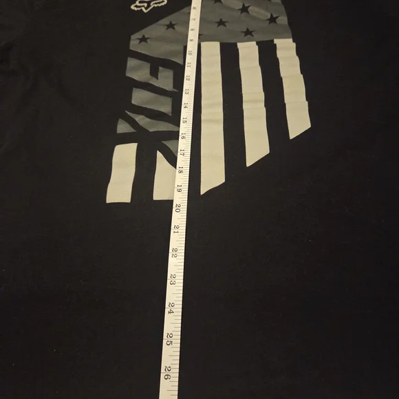 Fox Men's Black and Gray Graphic Tee - Picture 9 of 9